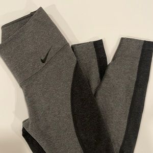 Gray two-toned Nike leggings size Small